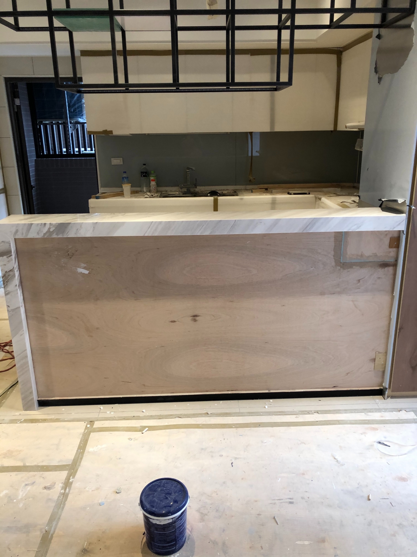 銀狐+印度黑-吧檯