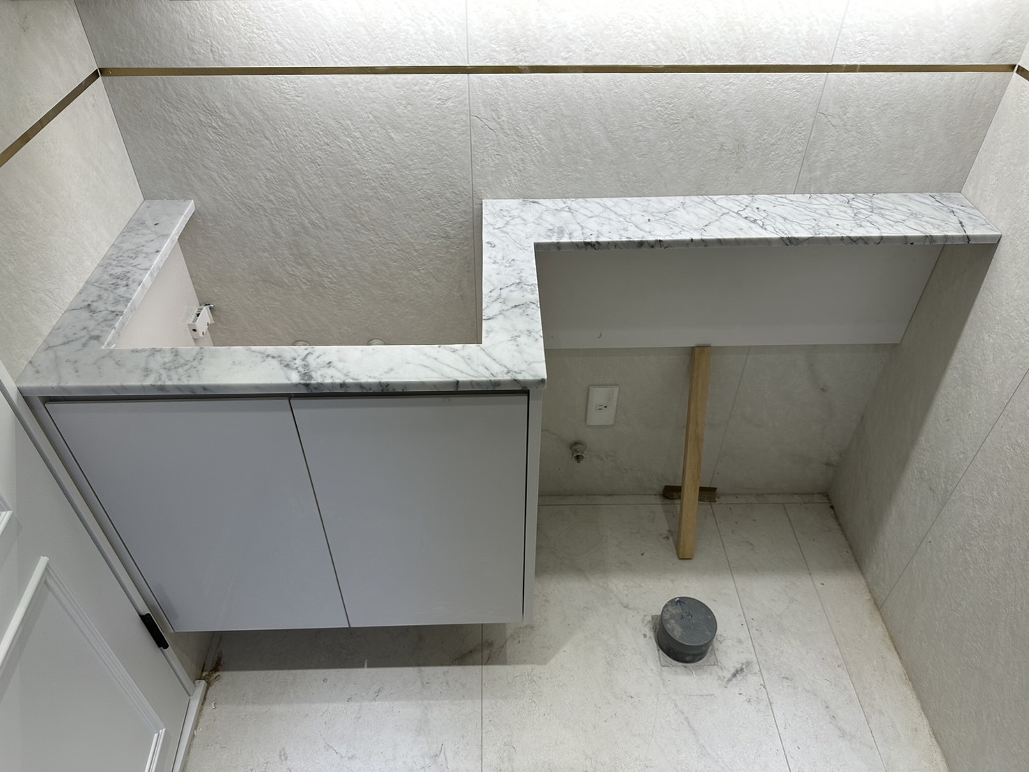 小雕刻白-洗手台