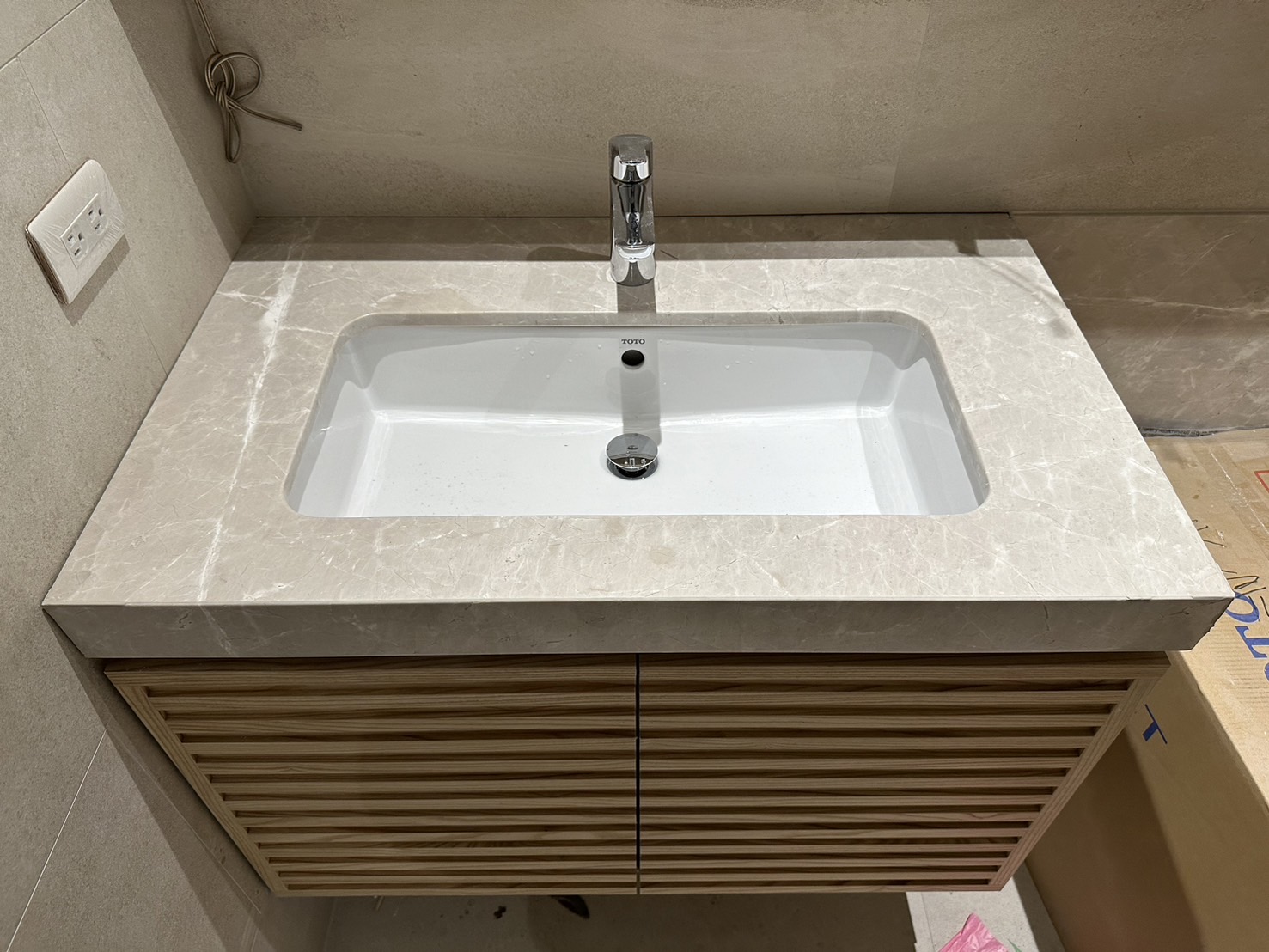 杜布尼克灰-檯面