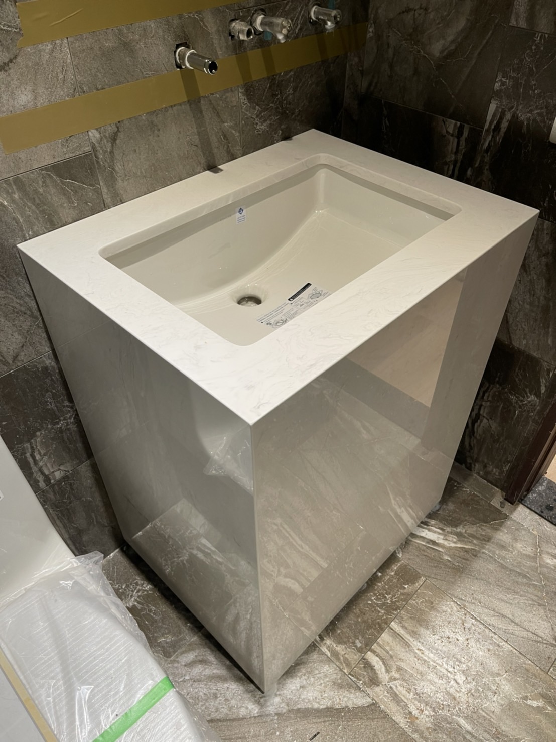 雅士白-洗手檯面