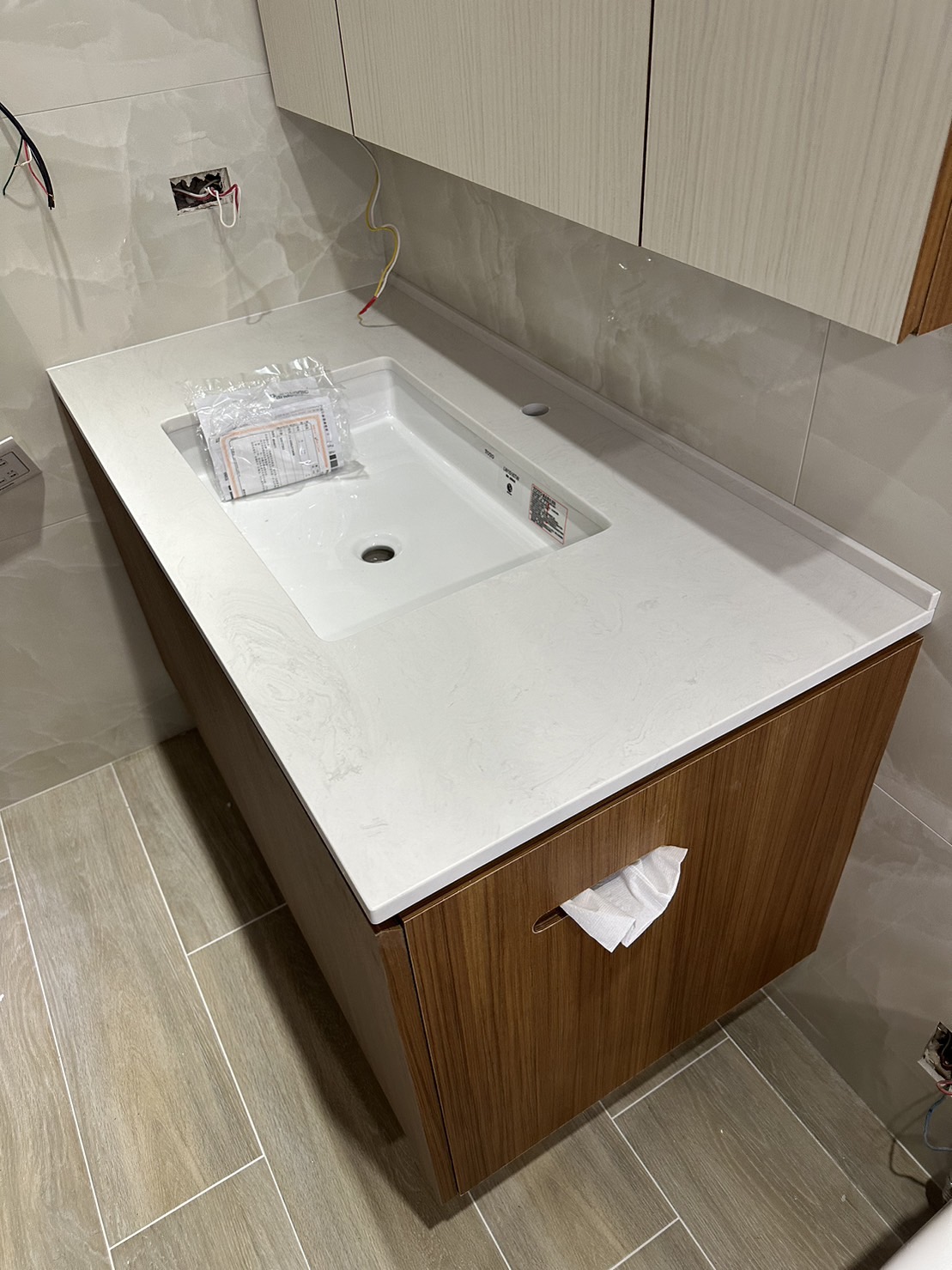 雅士白-洗手檯面