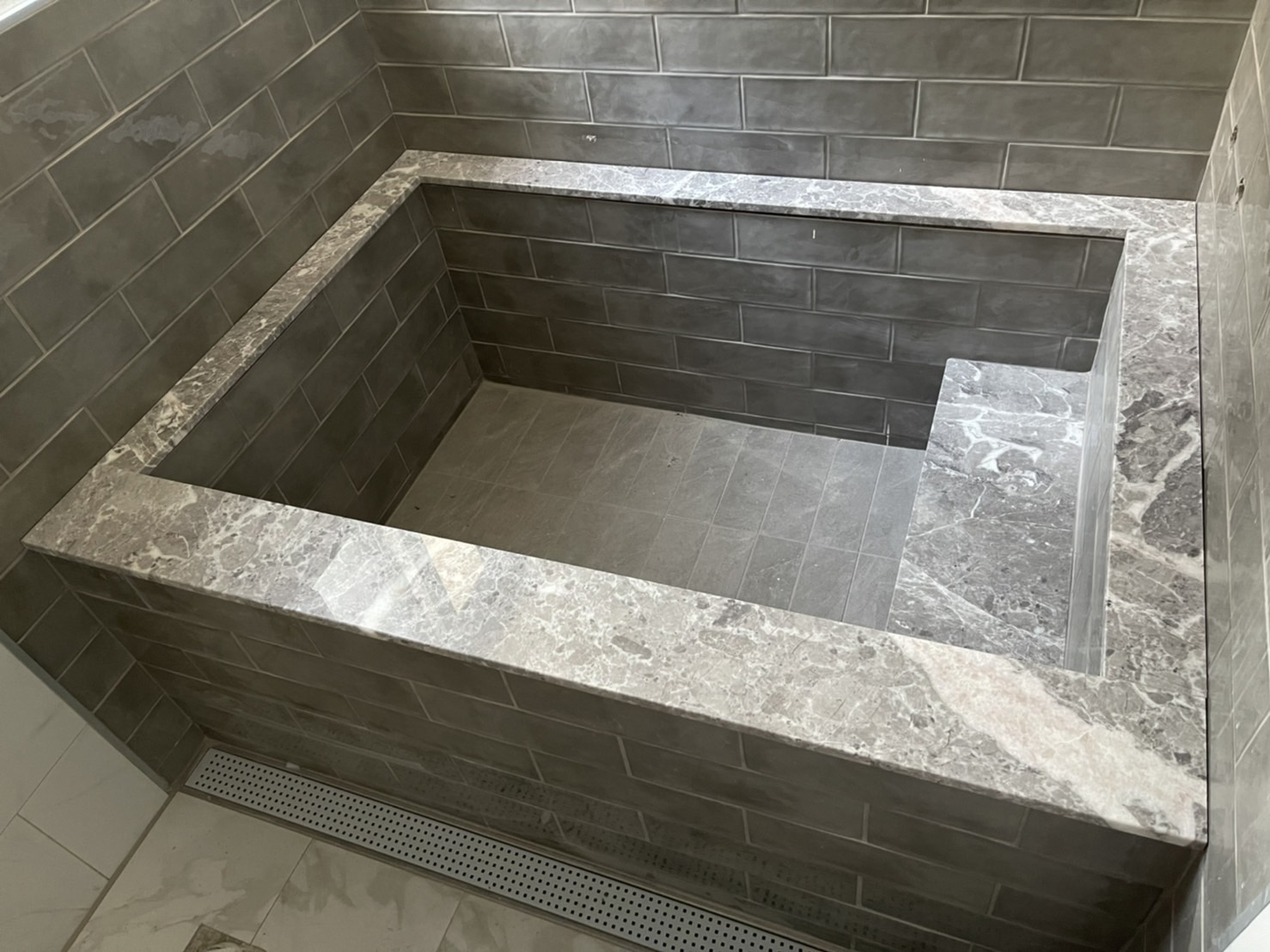 雅典娜灰-浴缸蓋板