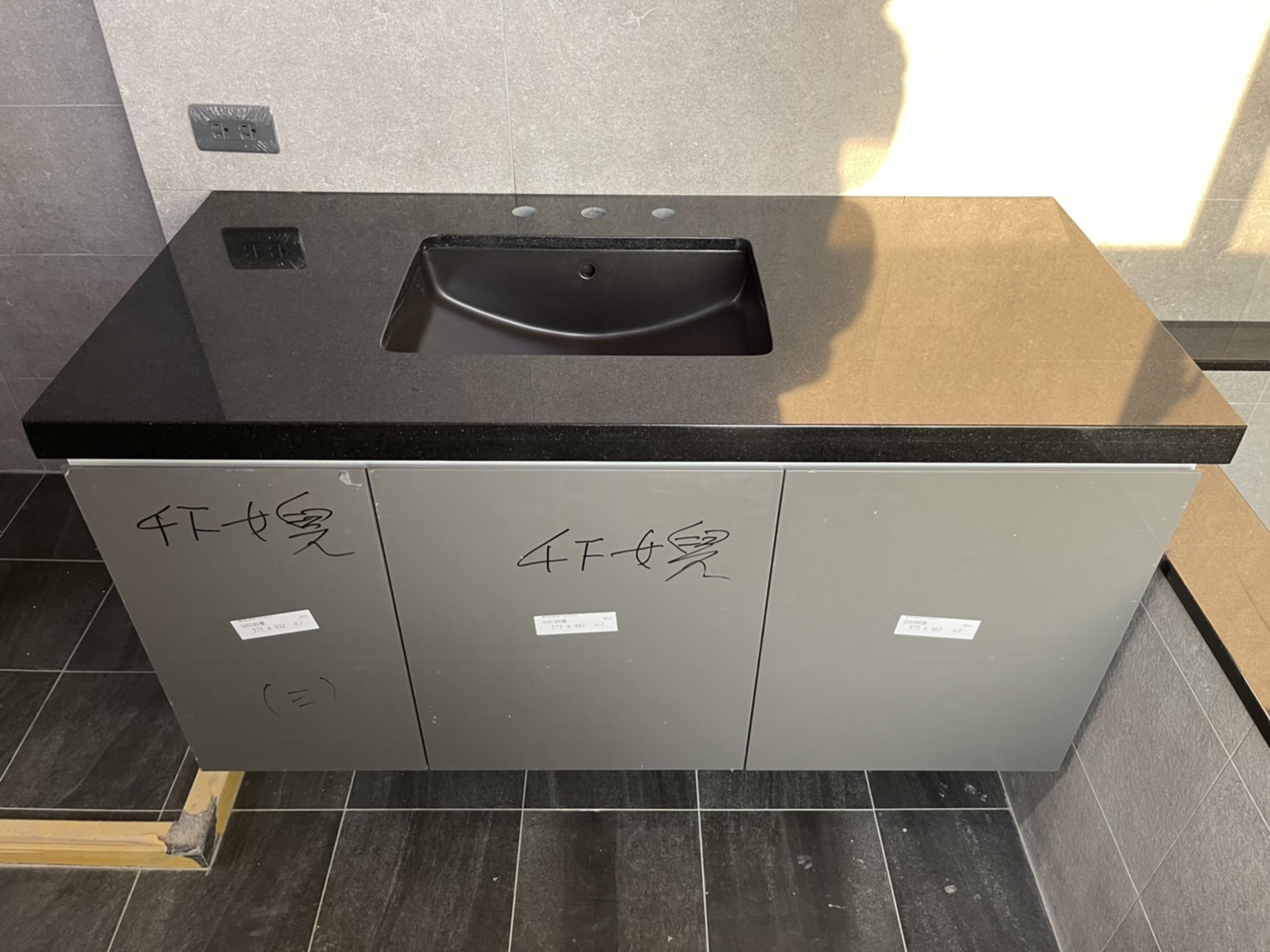 印度黑-洗手檯面