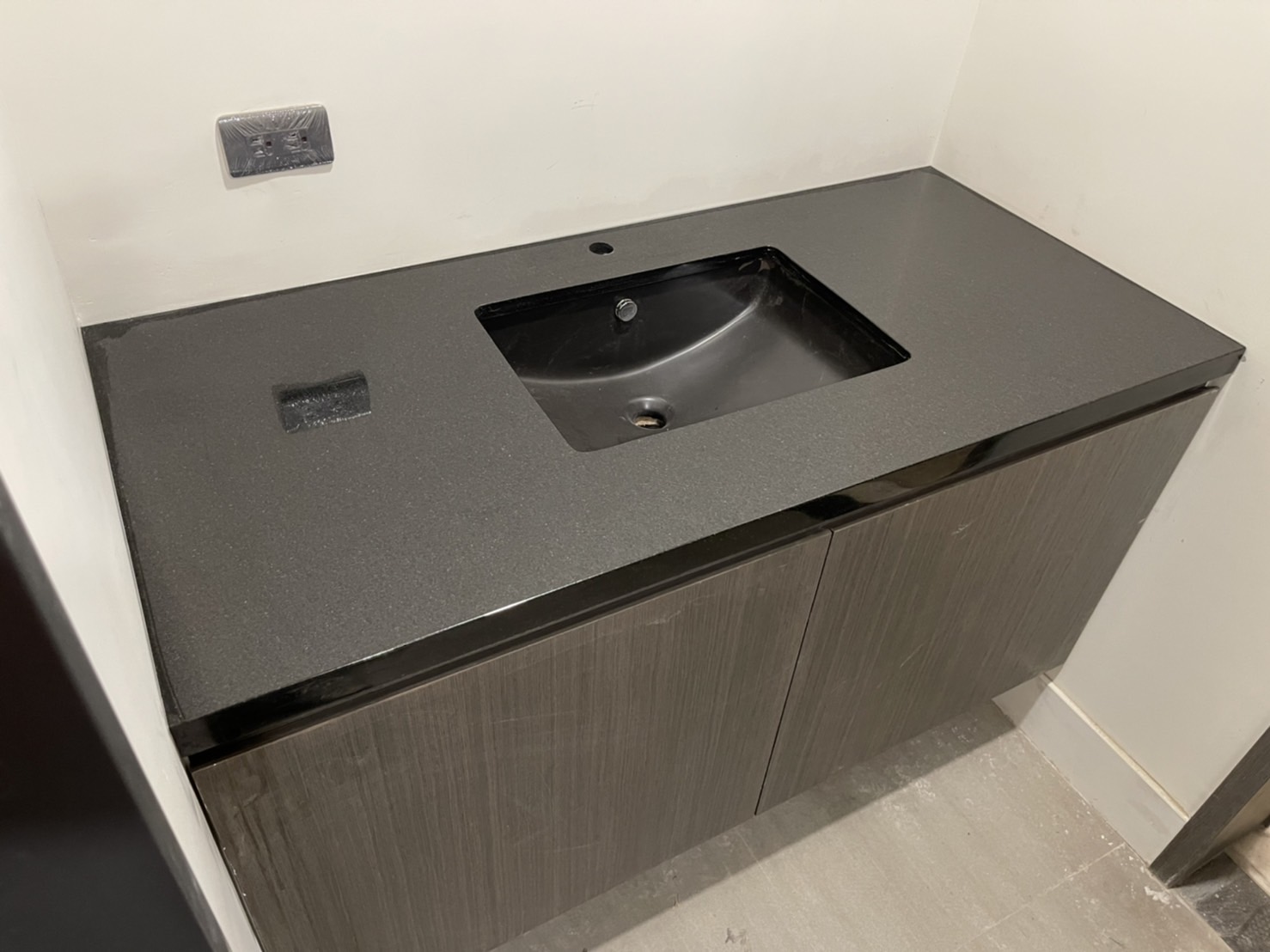 印度黑-洗手檯面