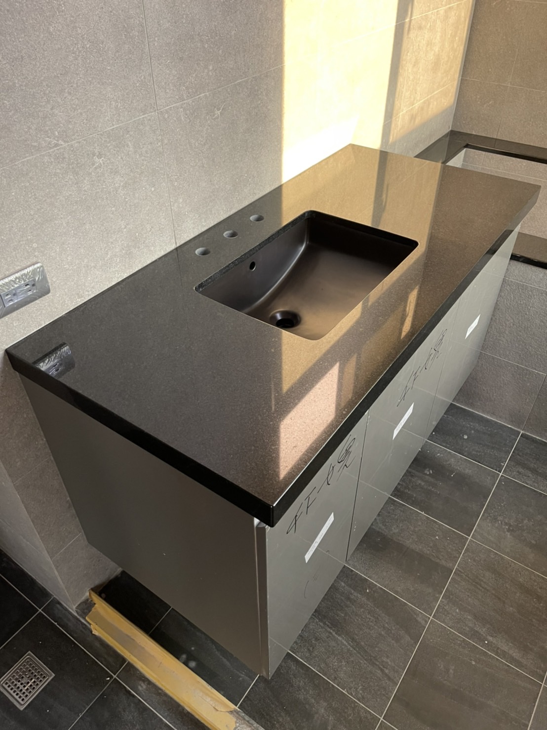 印度黑-洗手檯面