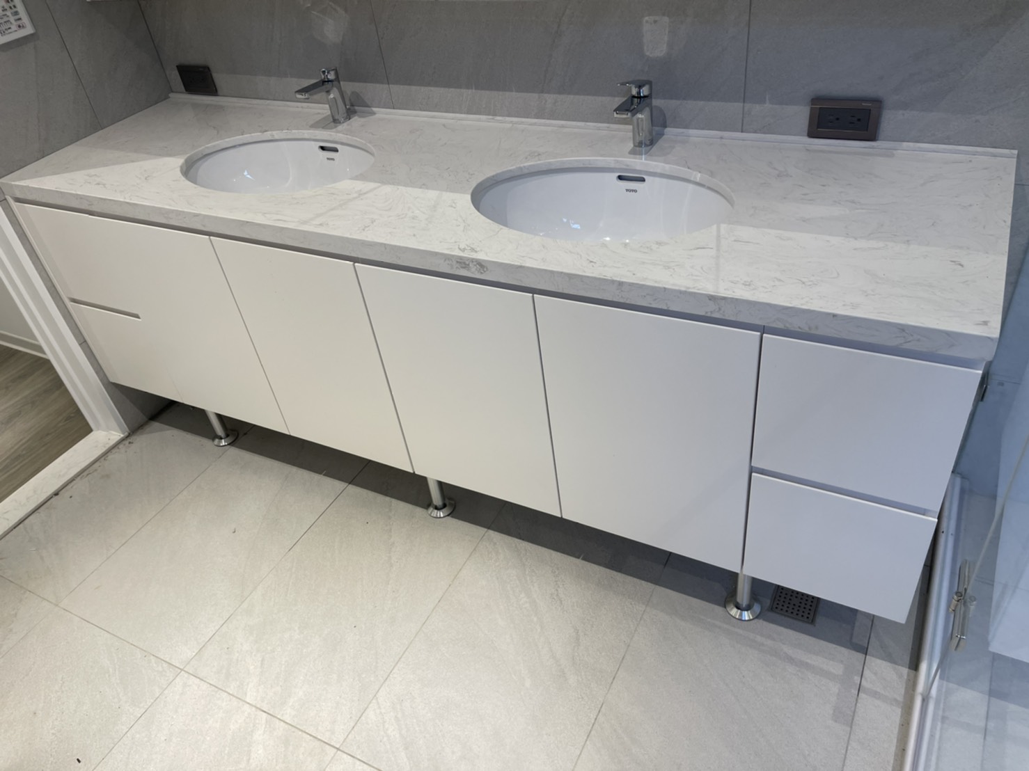 雅士白-洗手檯面