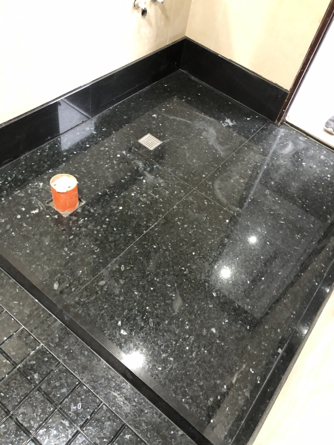 黑珍珠-浴室地坪
