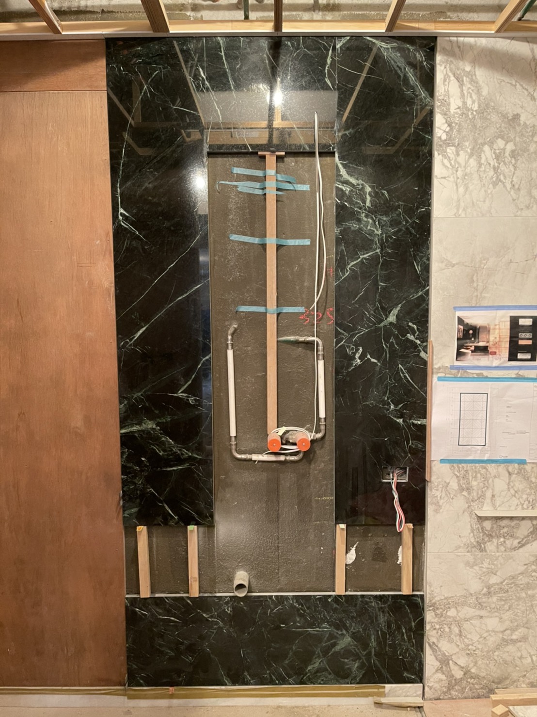 蛇紋石-浴室牆面