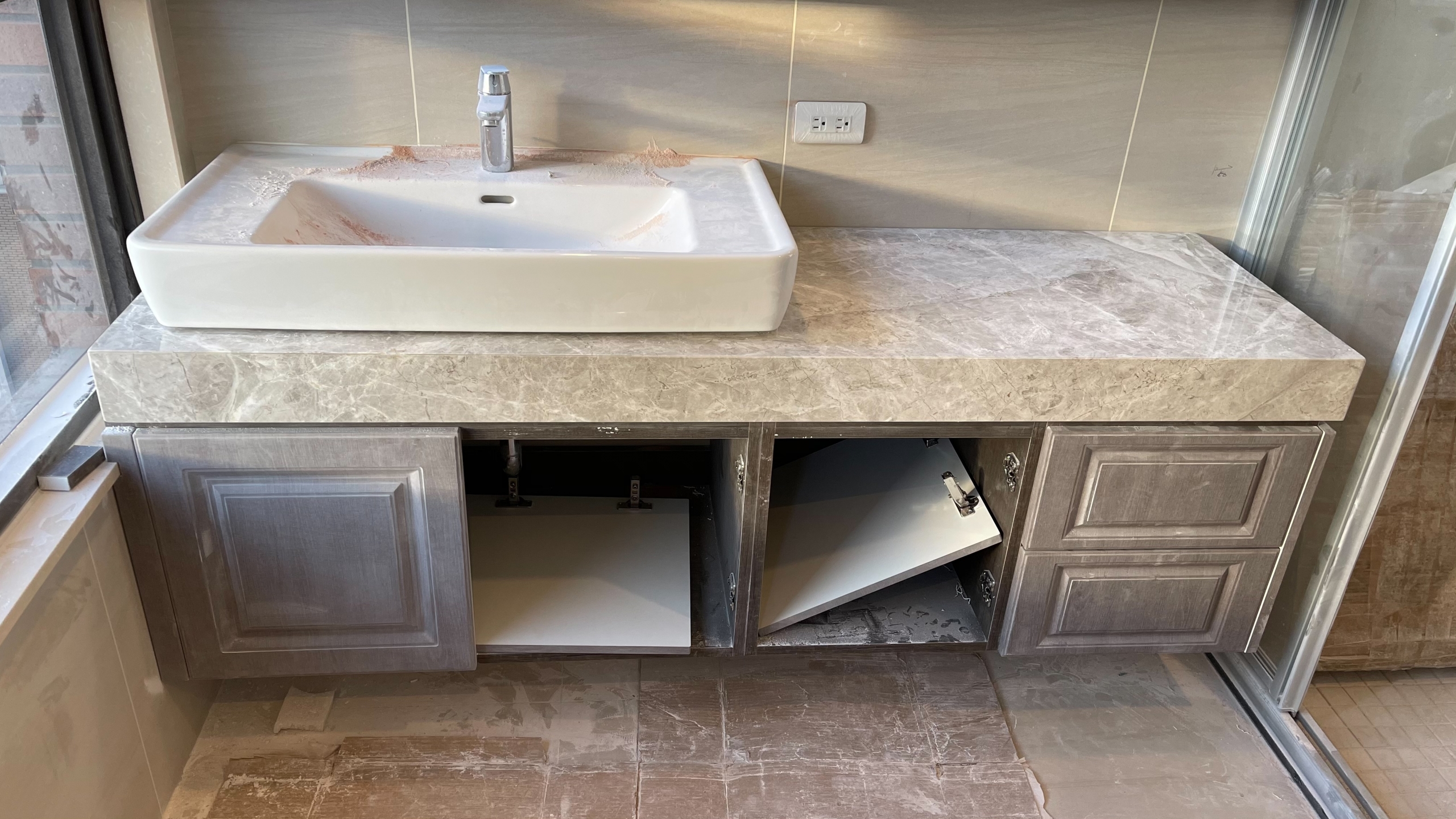 安格拉珍珠-浴室檯面