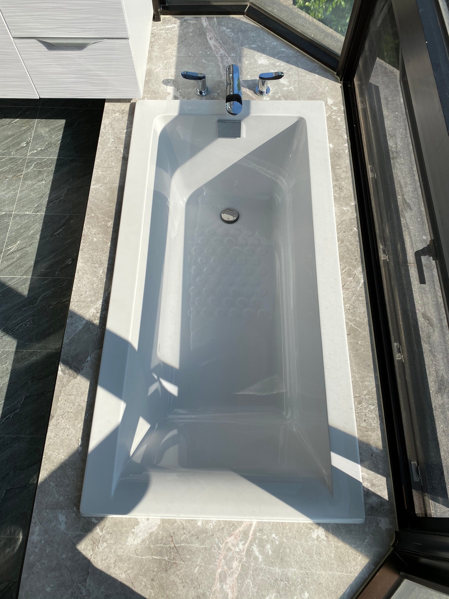 雅典娜灰-浴缸檯面+檯面