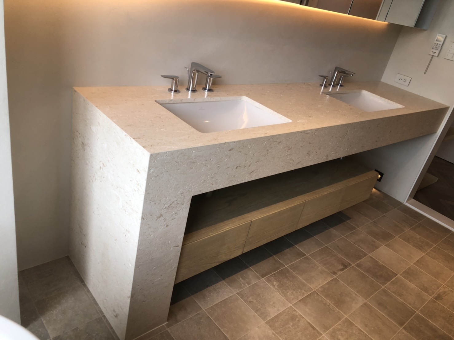 雅士洞石-洗手檯面