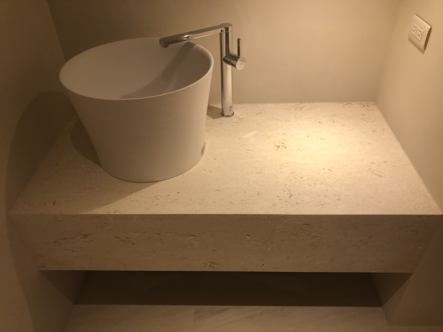 雅士洞石-洗手檯面