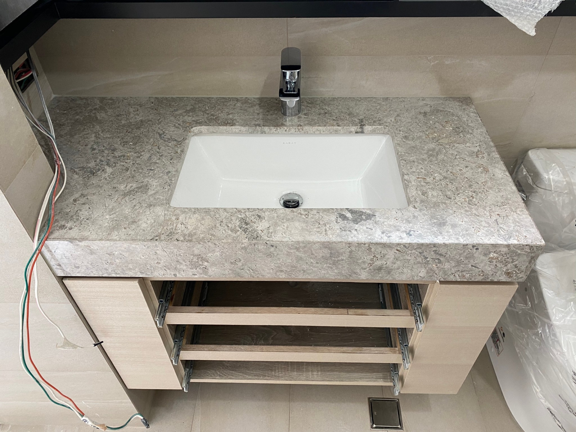 銀灰珍珠-洗手檯