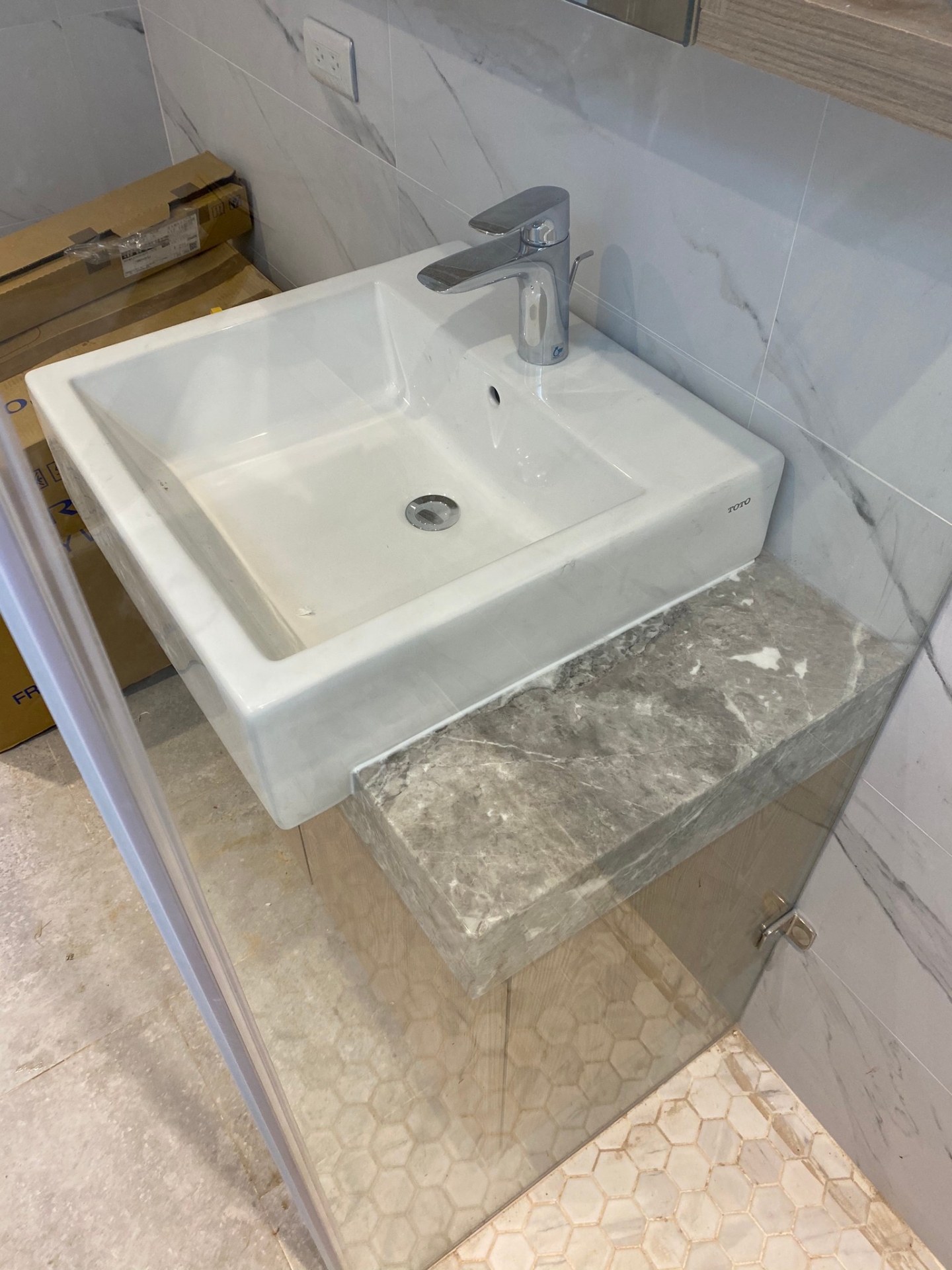 銀灰珍珠-洗手檯