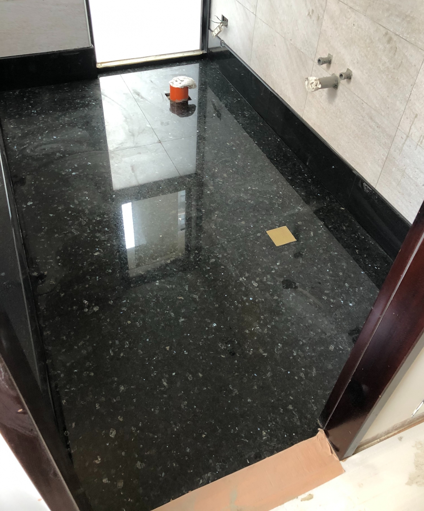 黑珍珠-浴室地坪