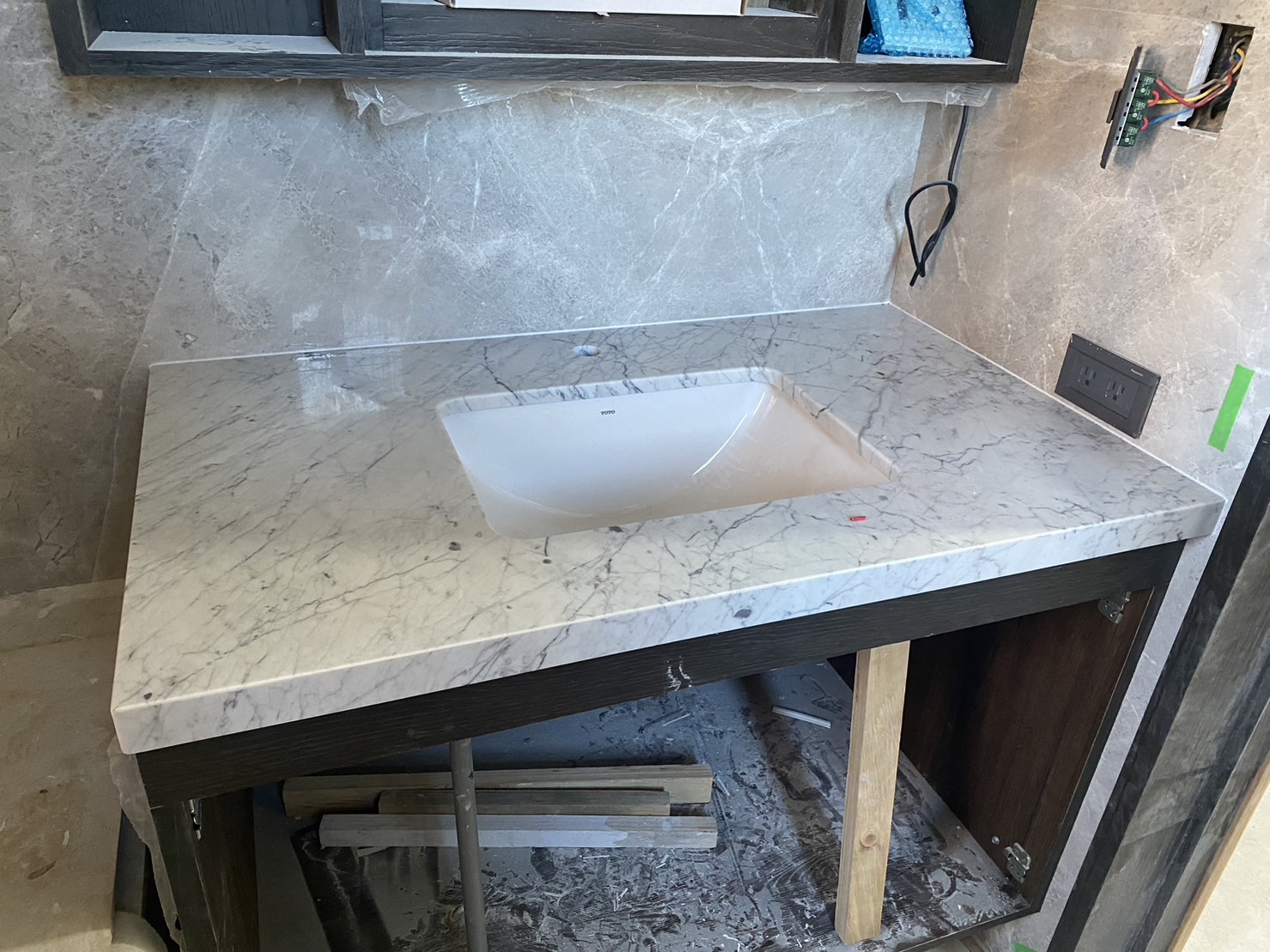 小雕刻白-洗手台