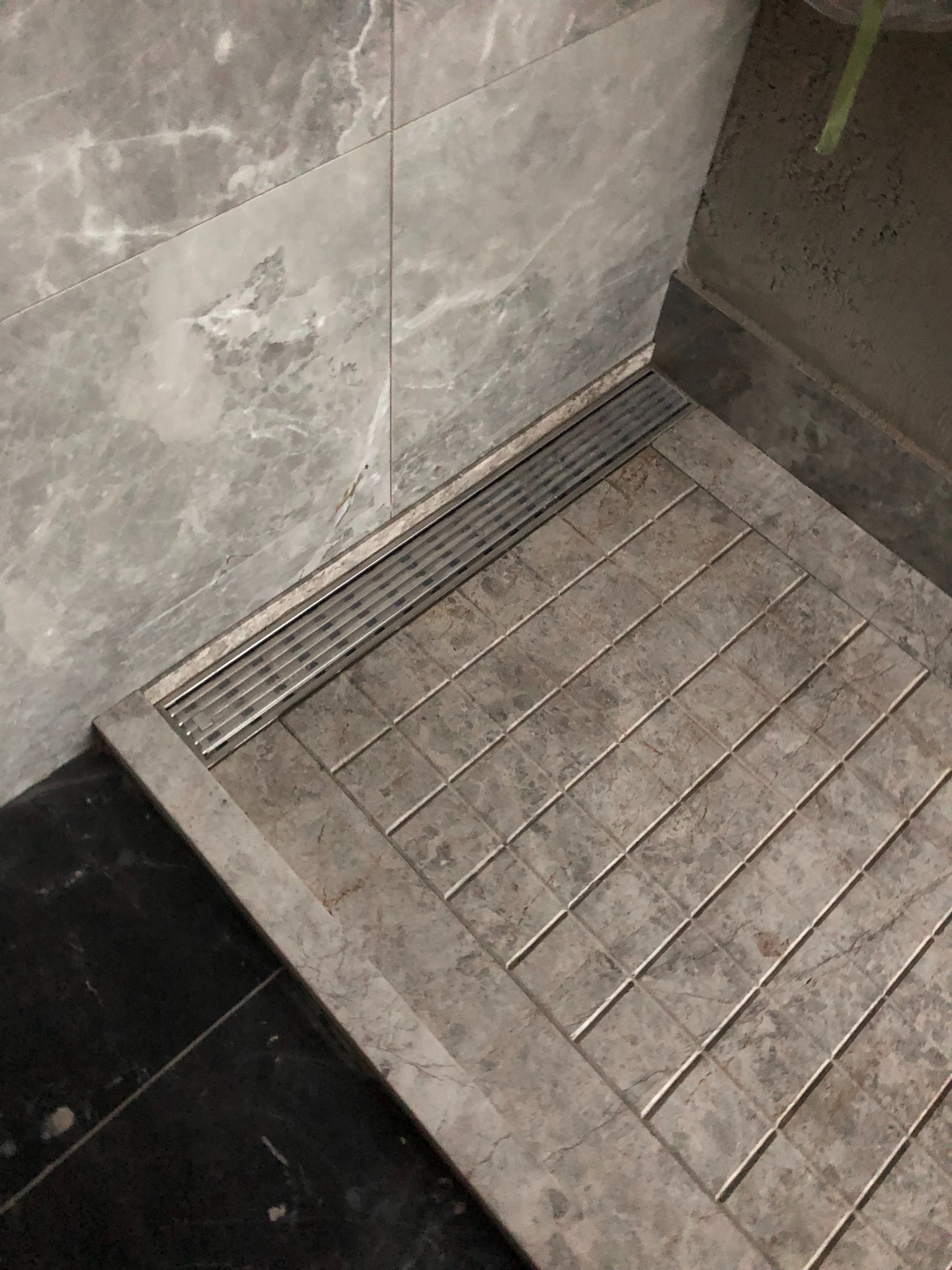 銀河灰-淋浴間豆腐塊