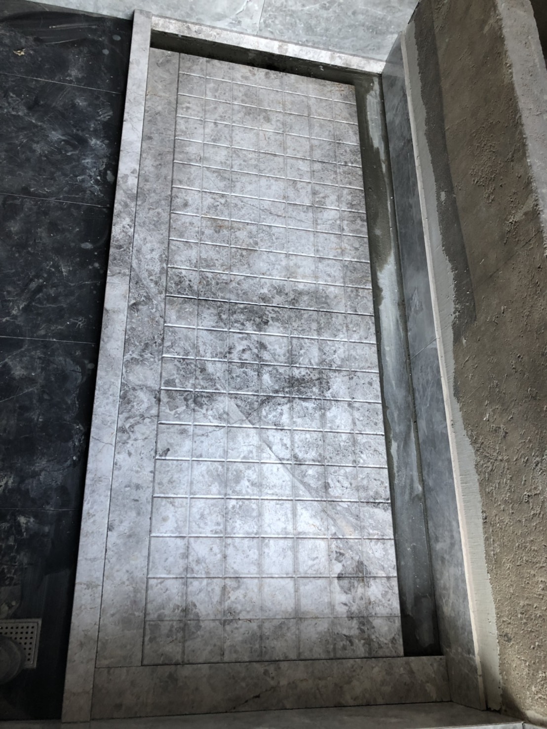 銀河灰-淋浴間豆腐塊