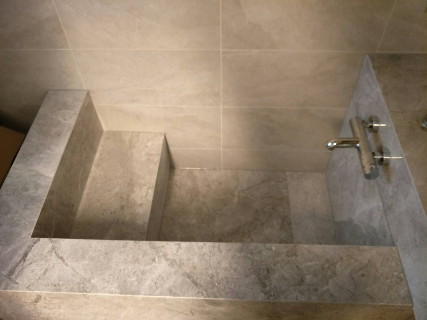 安格拉珍珠-浴缸