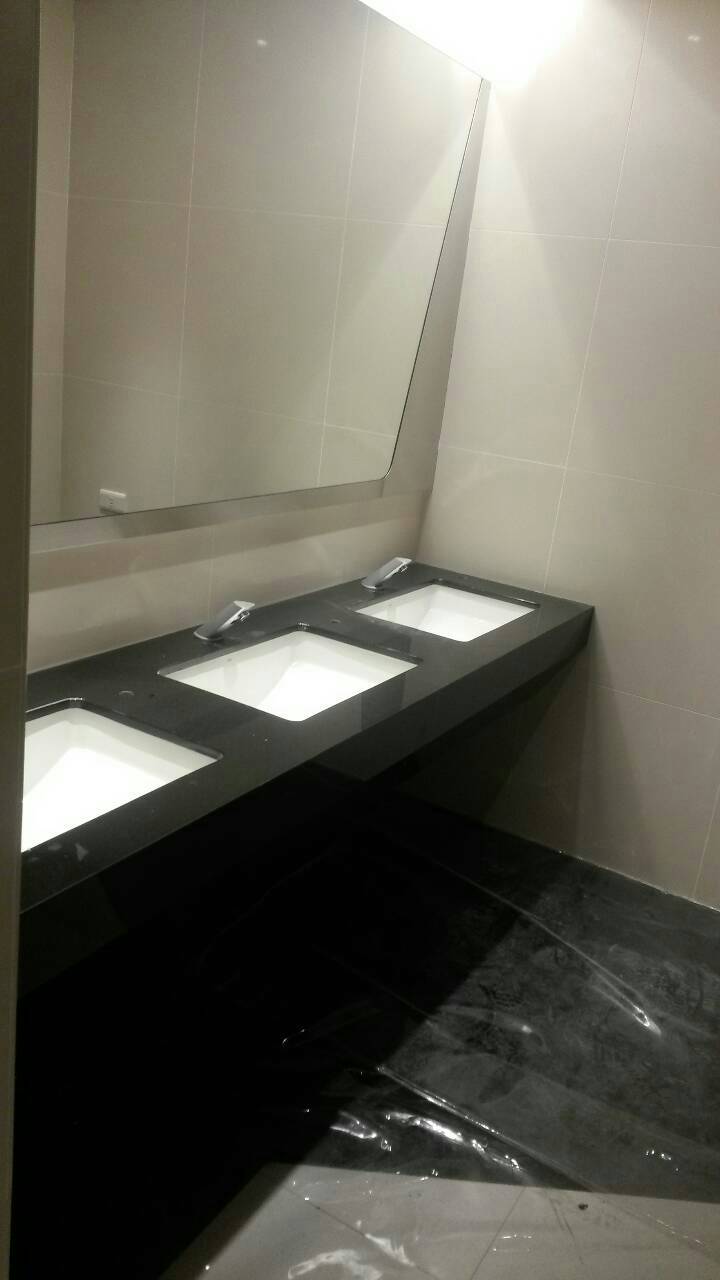 印度黑水沖-浴缸面