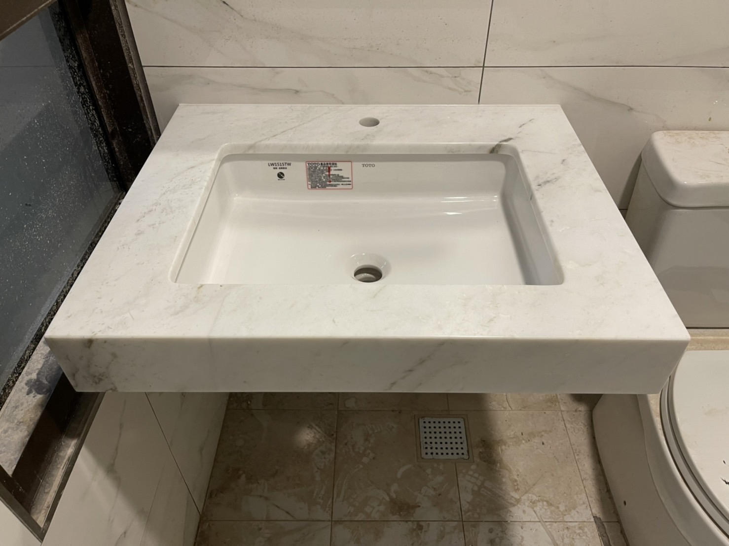 新銀狐-洗手檯面