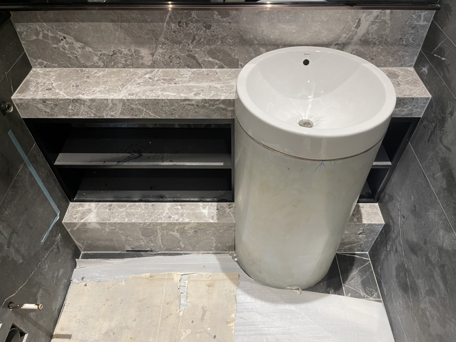 雅典娜灰-洗手檯面