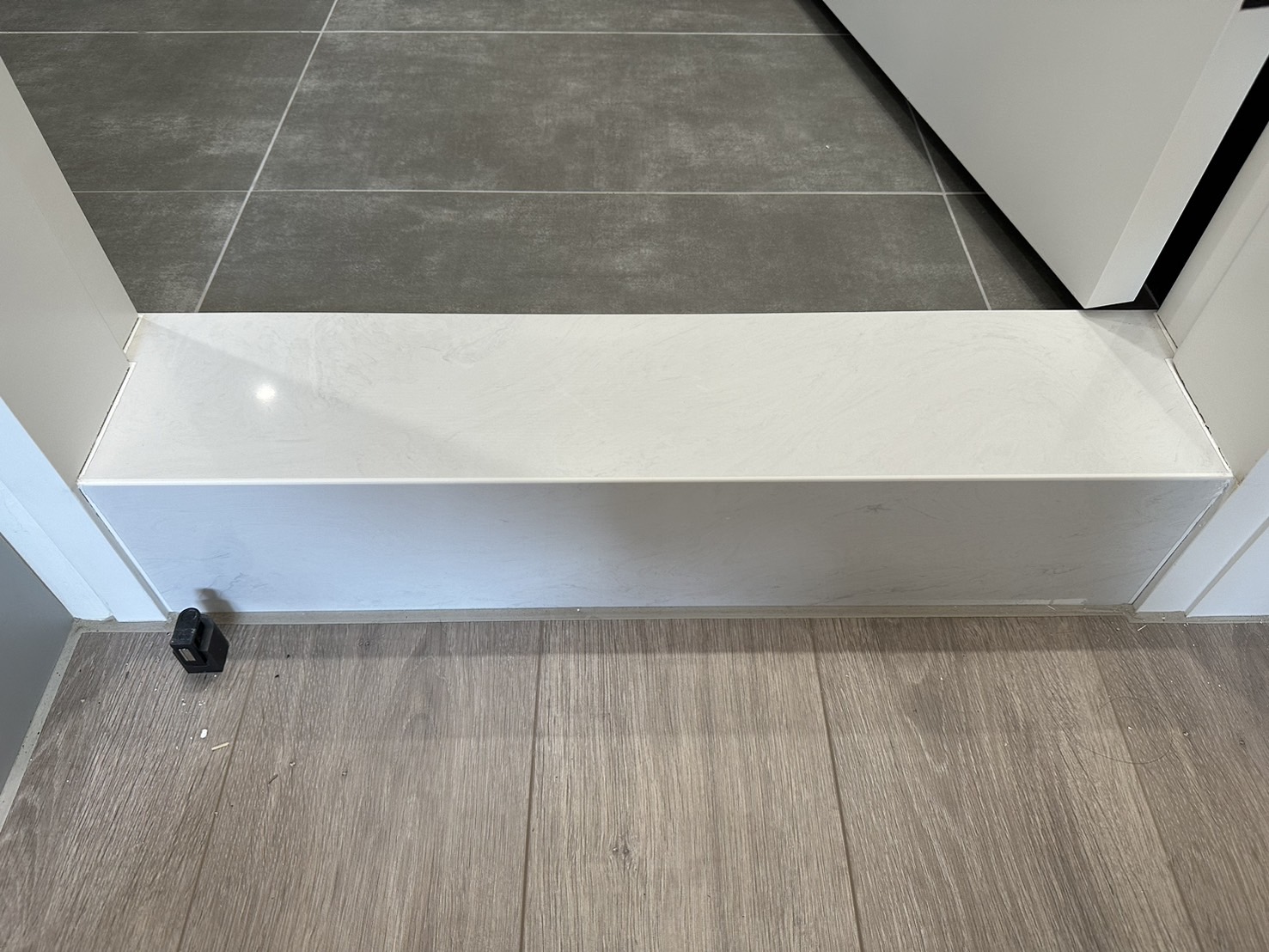 門檻.玄關.地坪.樓梯.電梯車廂