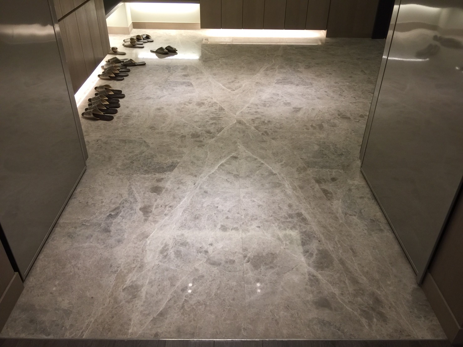 安格拉珍珠-地坪