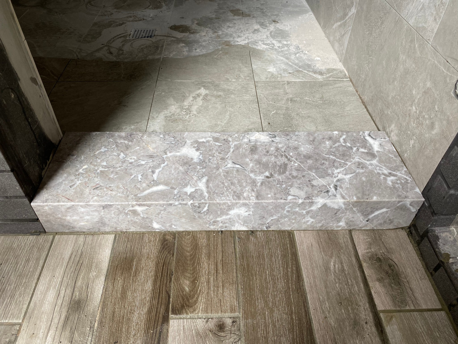 安格拉珍珠-門檻