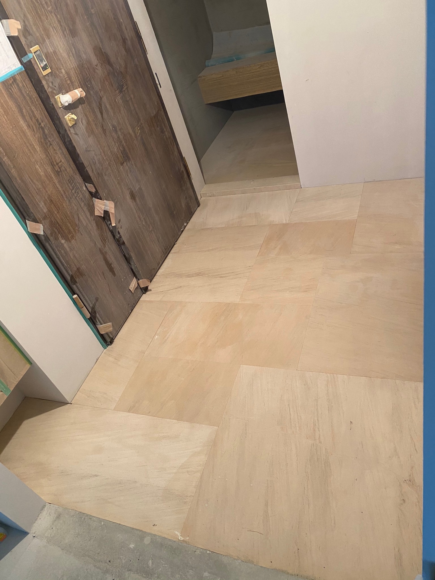 木化石-玄關地坪