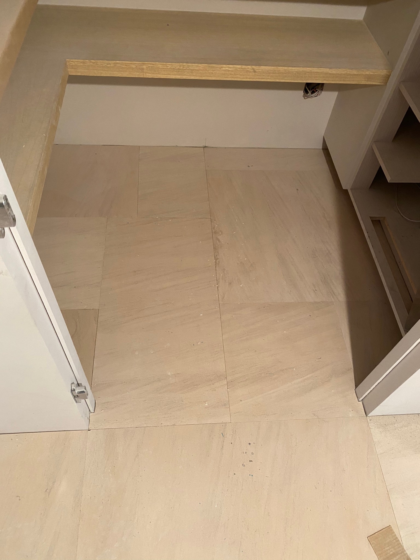 木化石-玄關地坪