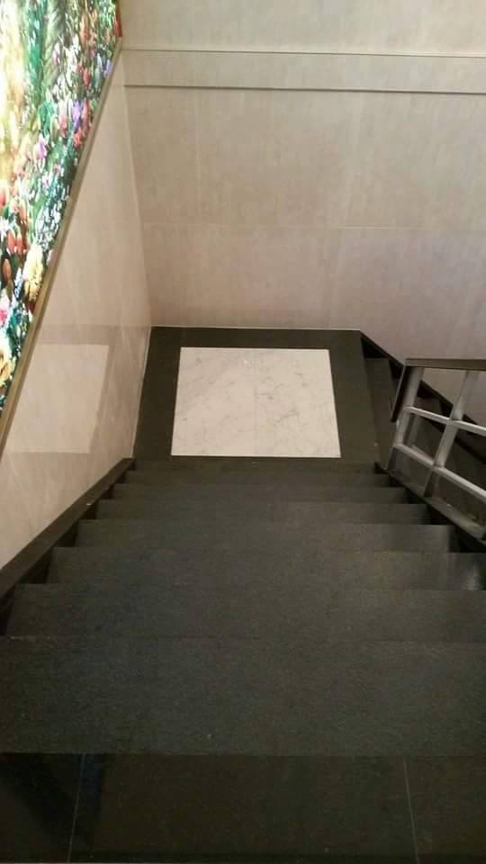 印度黑復古面-樓梯