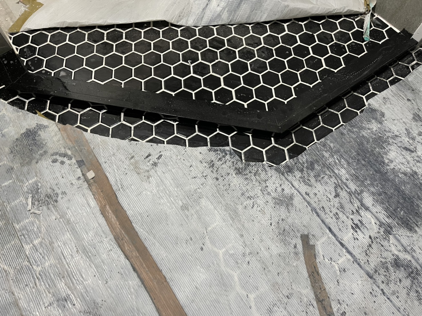 印度黑-淋浴門檻