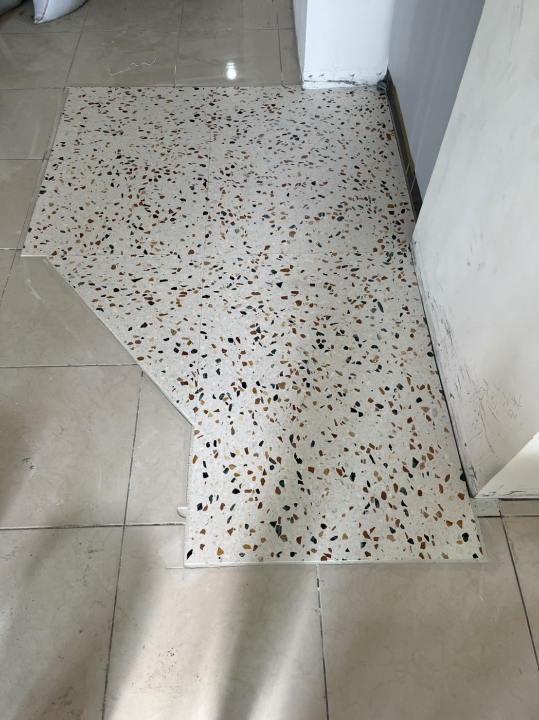 玄關地坪-水磨石