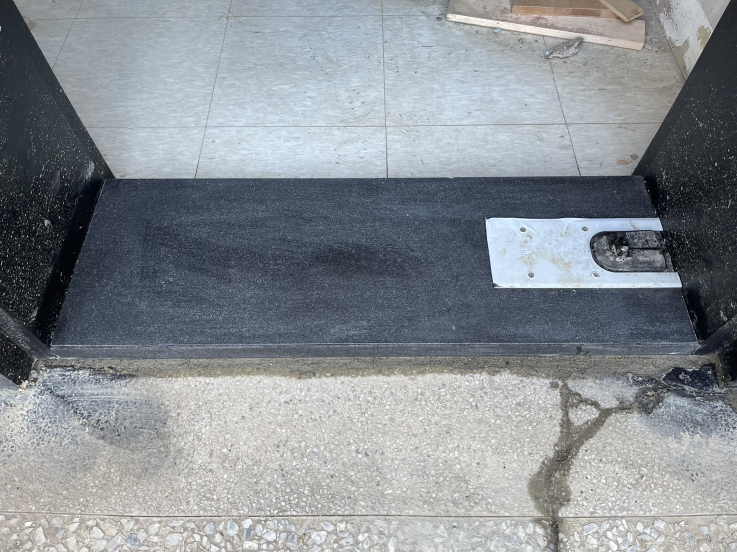 印度黑水沖面-門檻