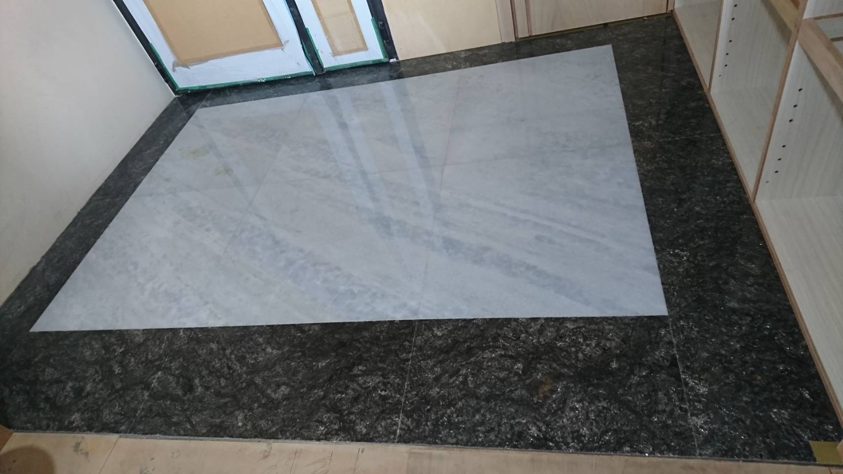 印象法蘭+印象星空滾邊-玄關地坪