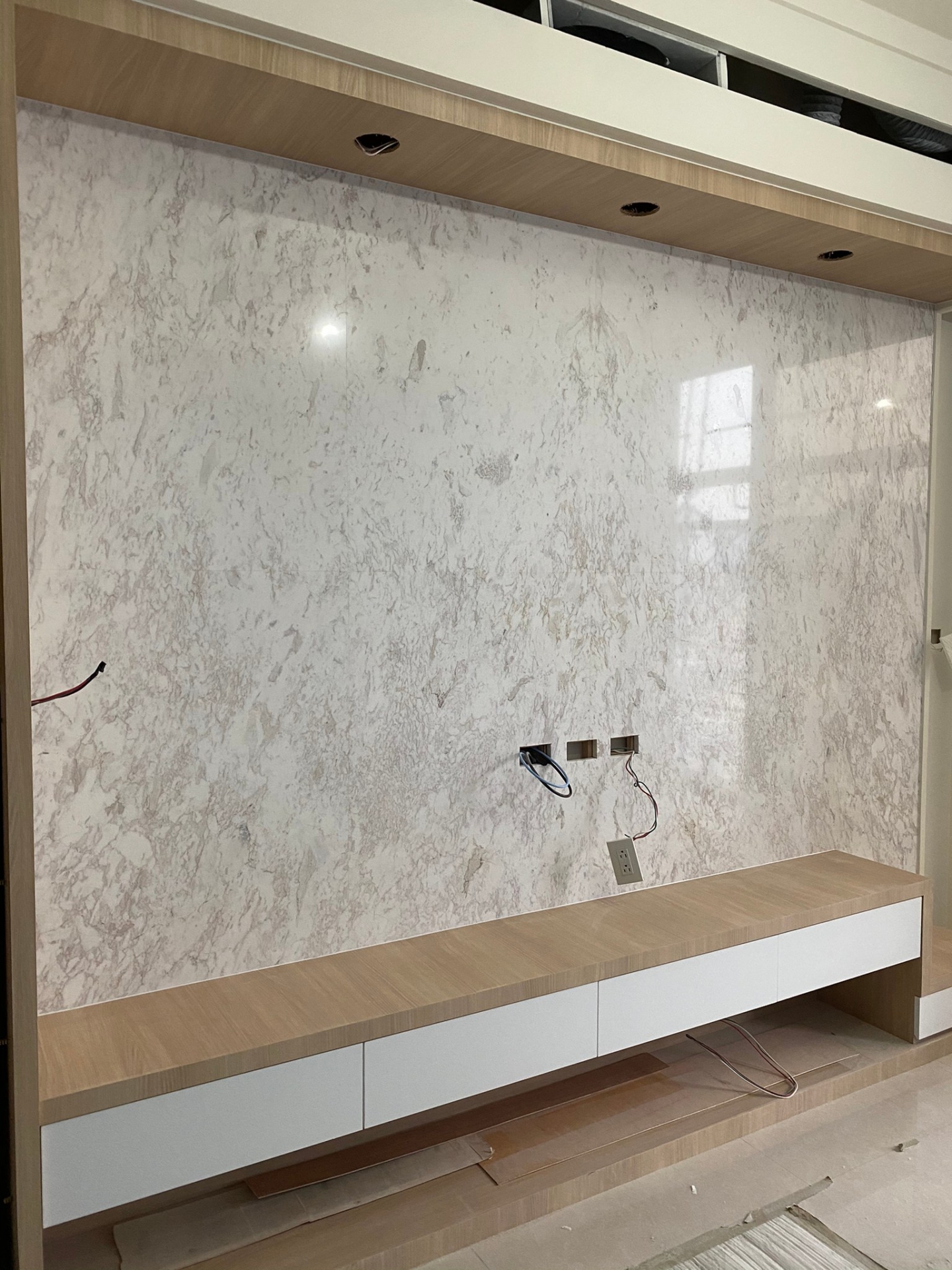 雪花銀狐-電視牆