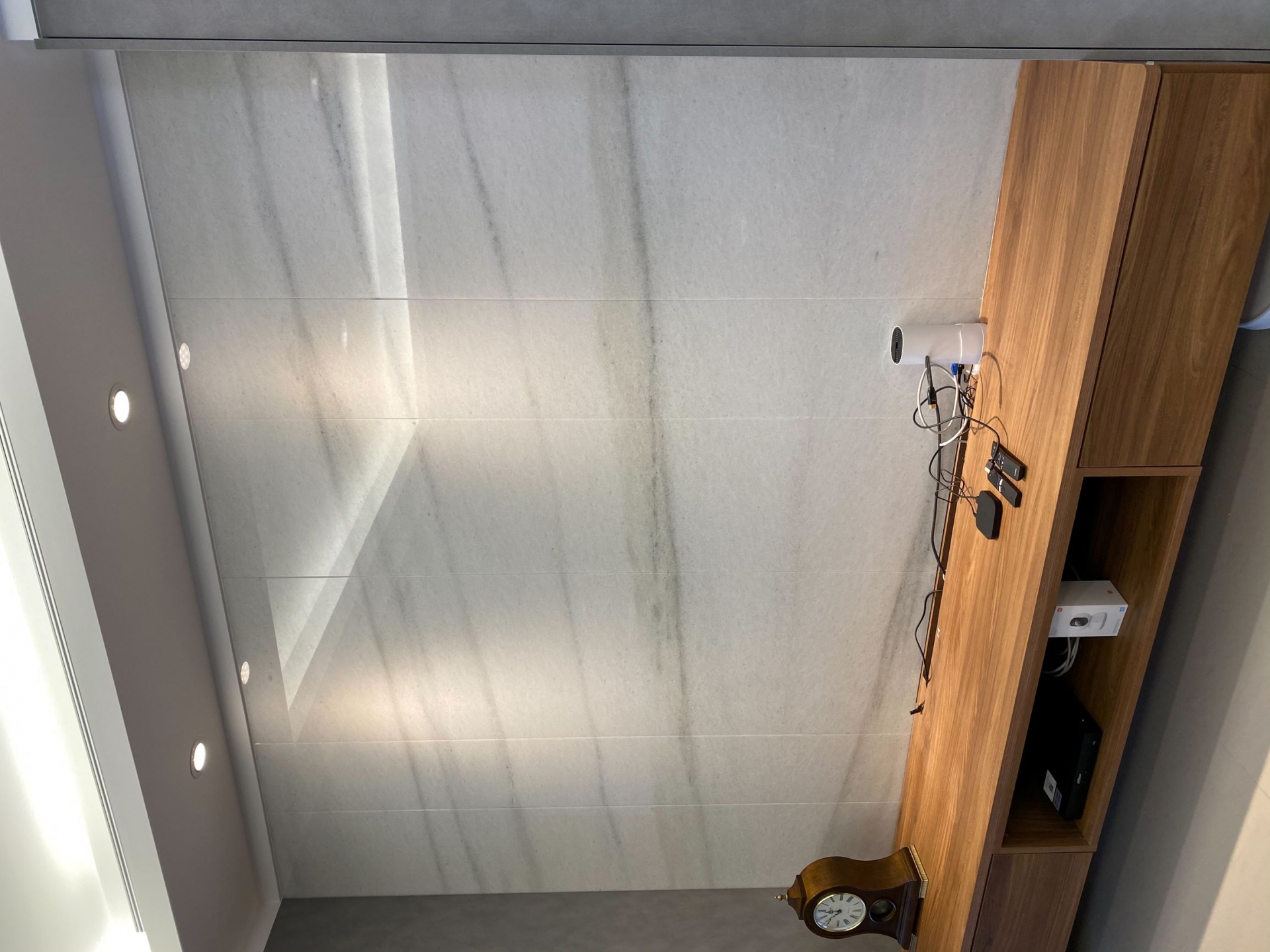 山水白玉-電視牆