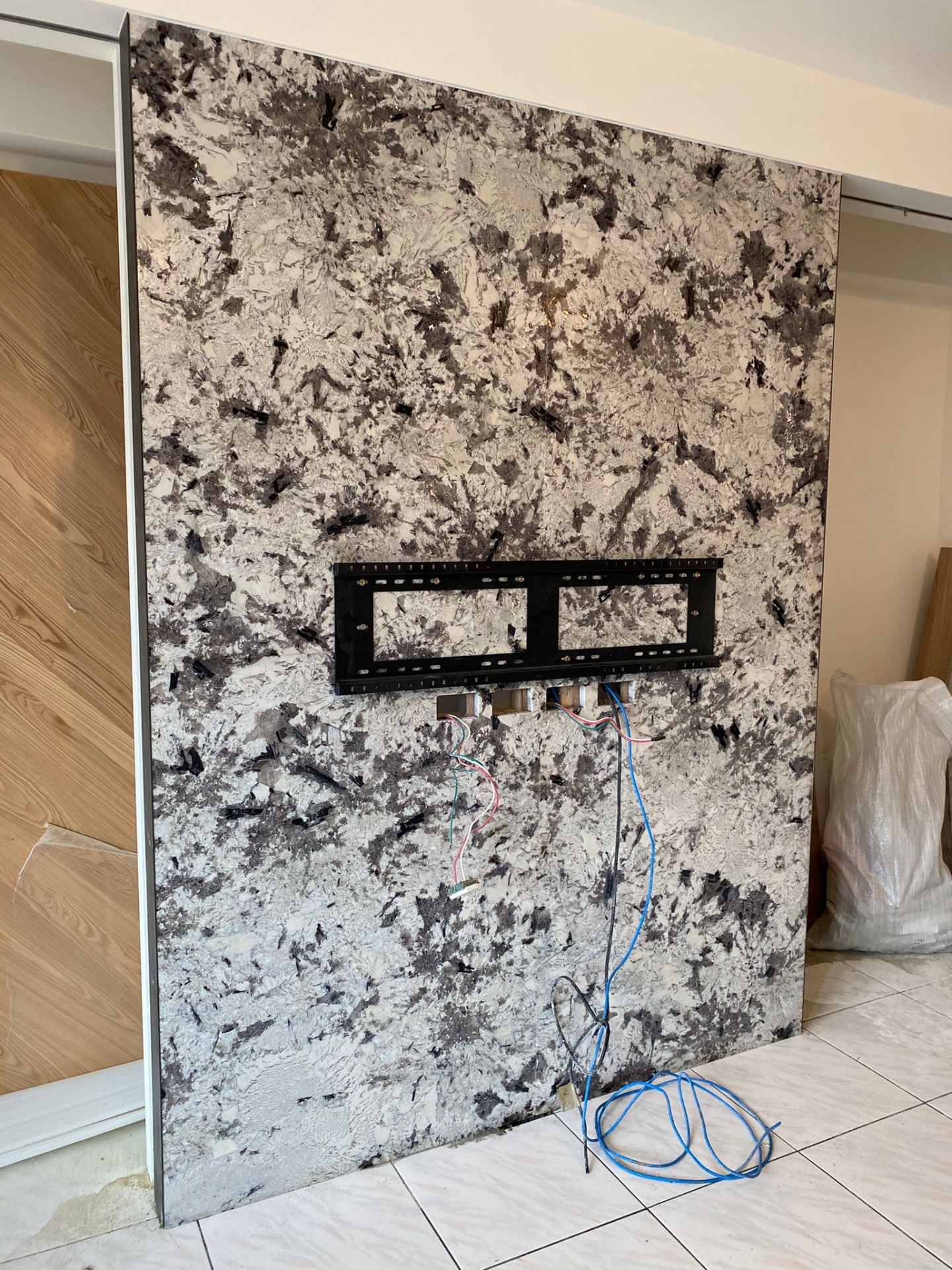 雪山藍復古面-電視牆