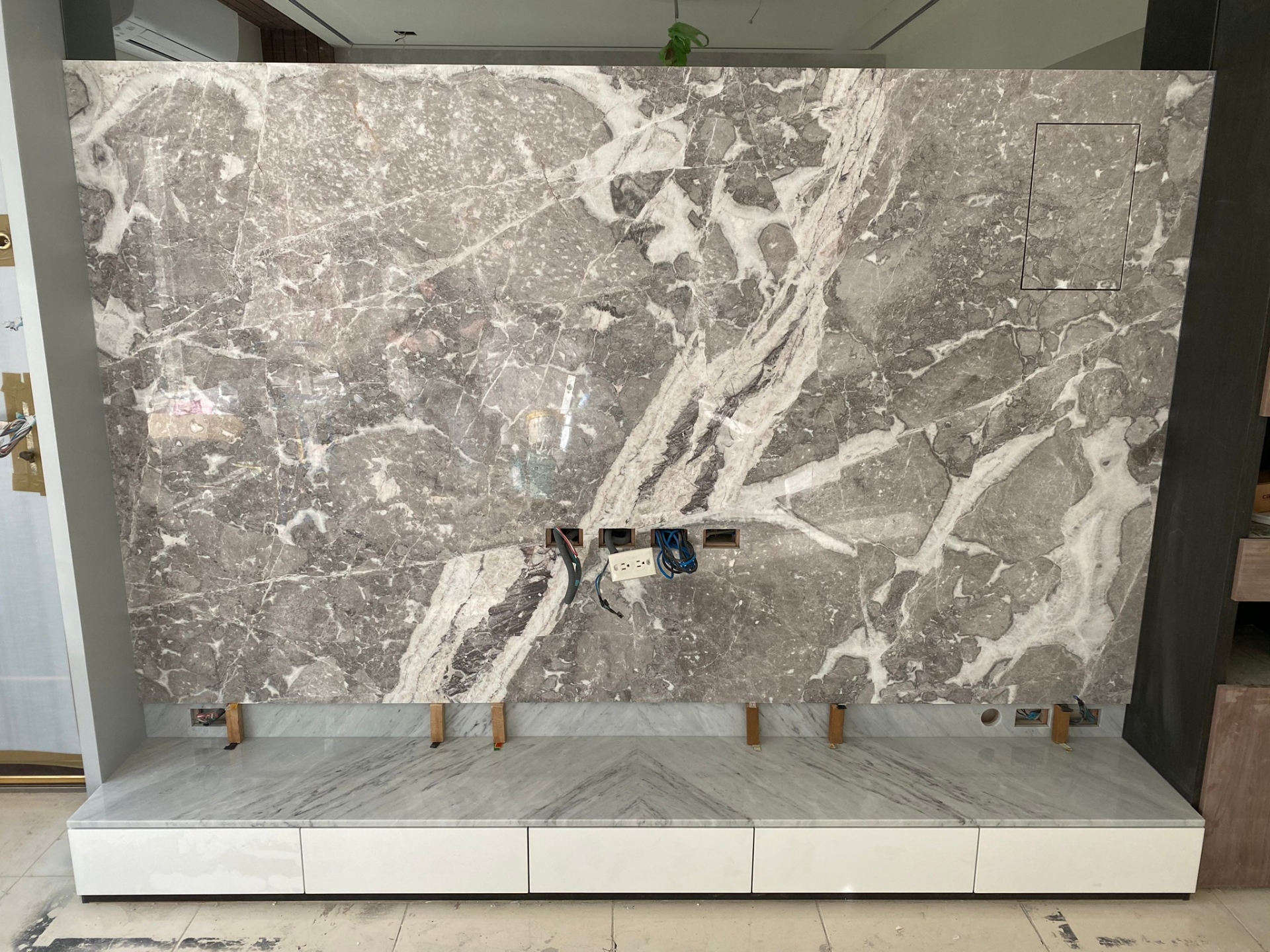 安朵拉灰-電視牆