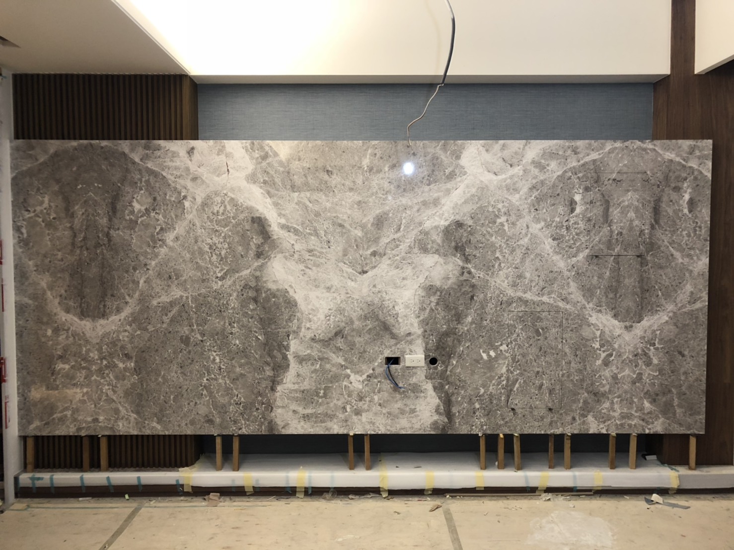 安格拉珍珠-電視牆