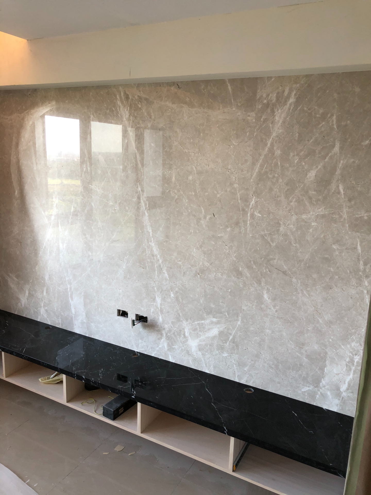 杜布尼克灰-電視牆