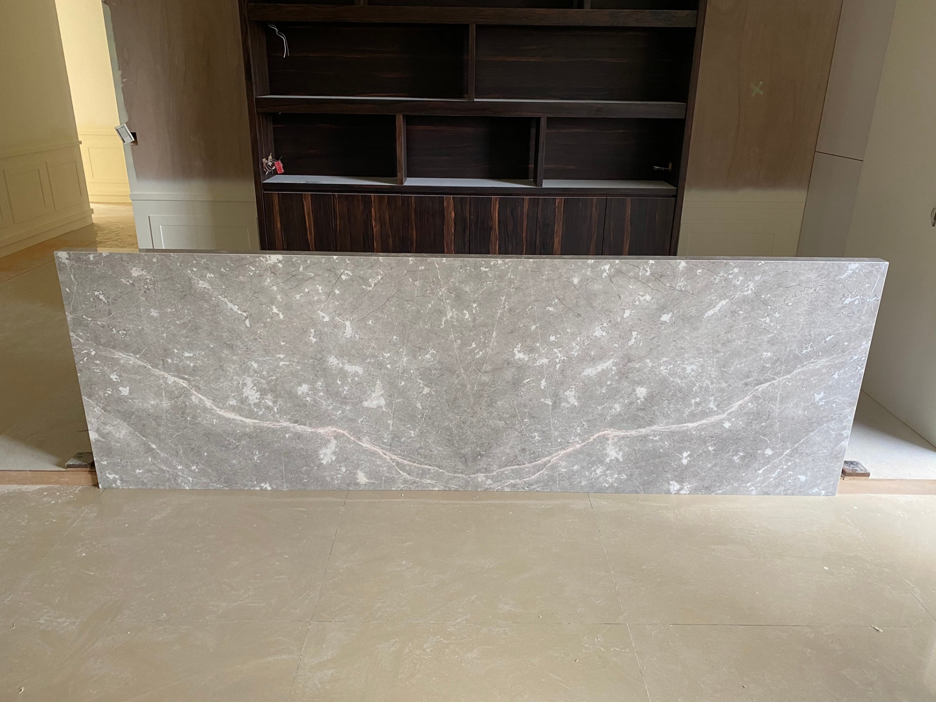 雅典娜灰-沙發背牆