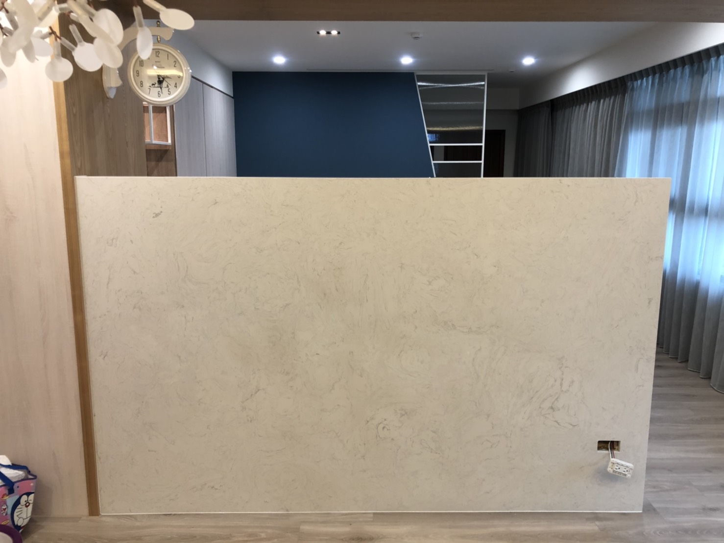 雅士白人造石-電視牆