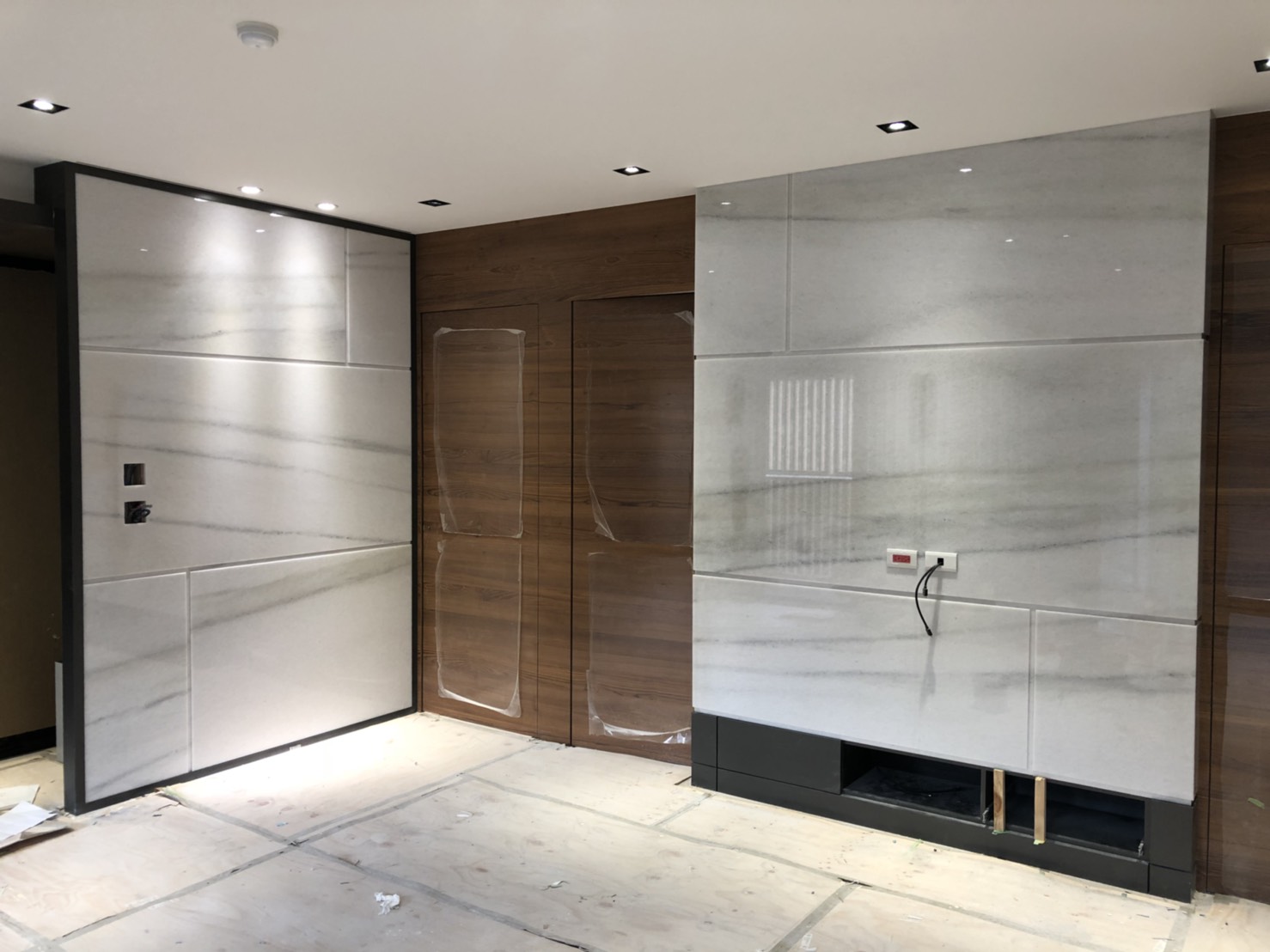 山水白玉-電視牆