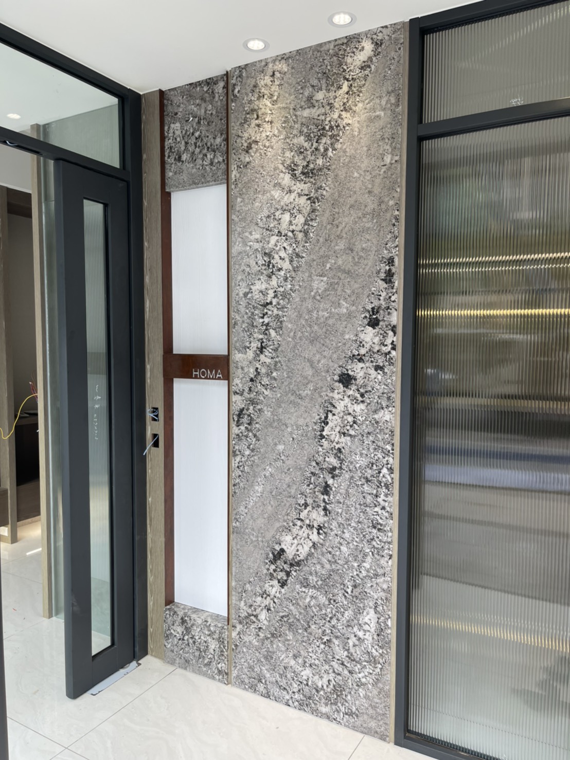 皇家銀鑽(皮革面)-牆面