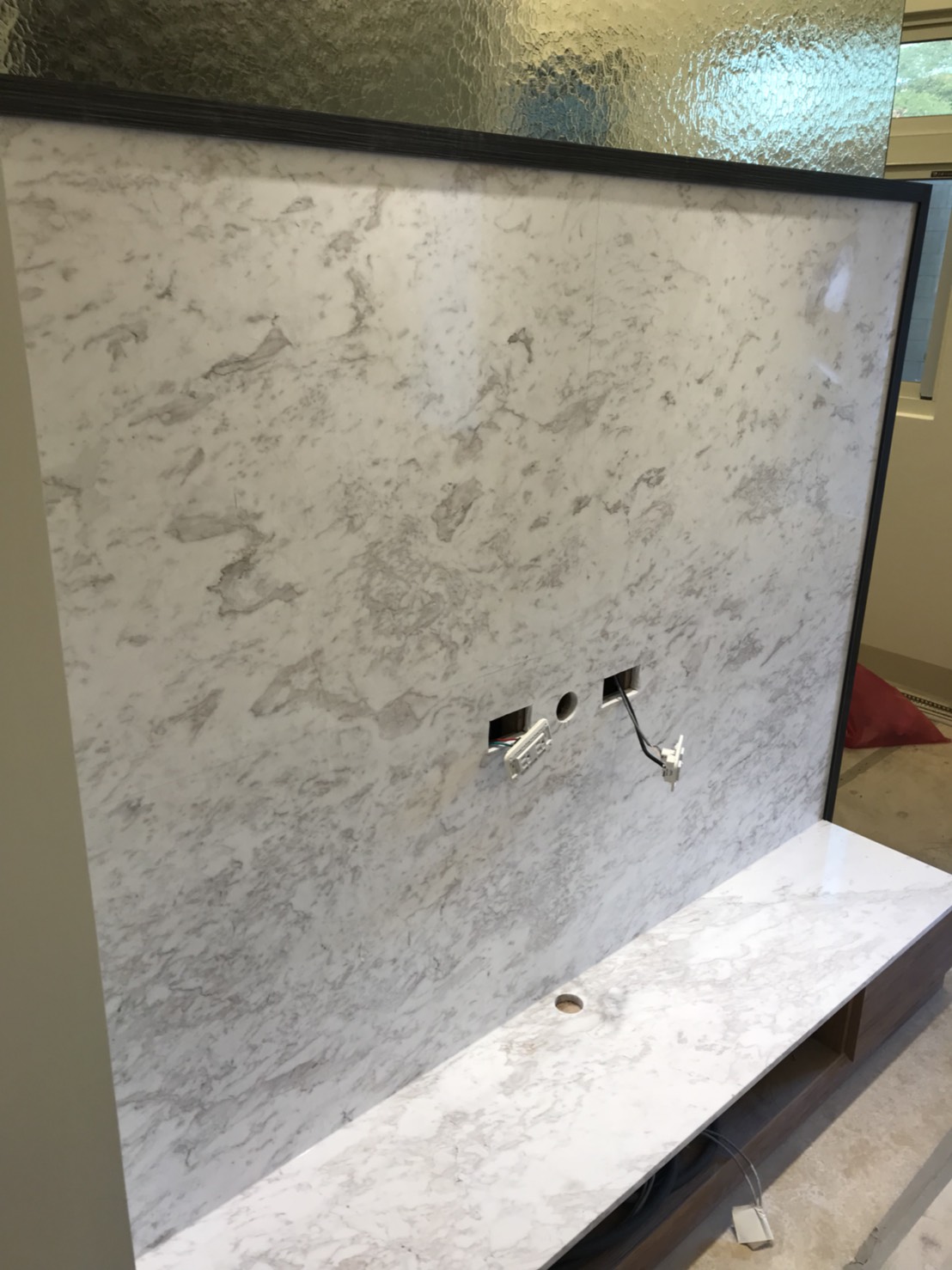 雪花銀狐-電視牆