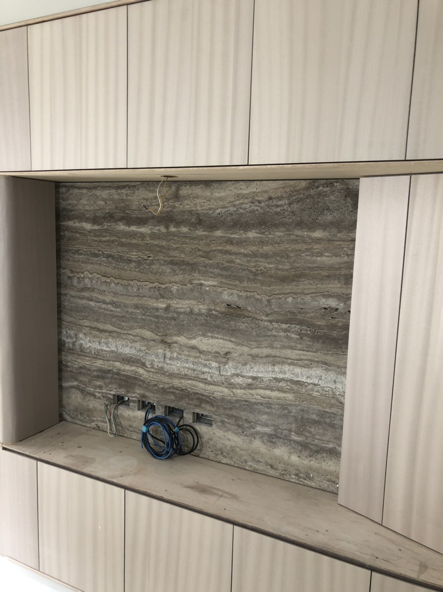 普羅旺斯(洞石)-牆面