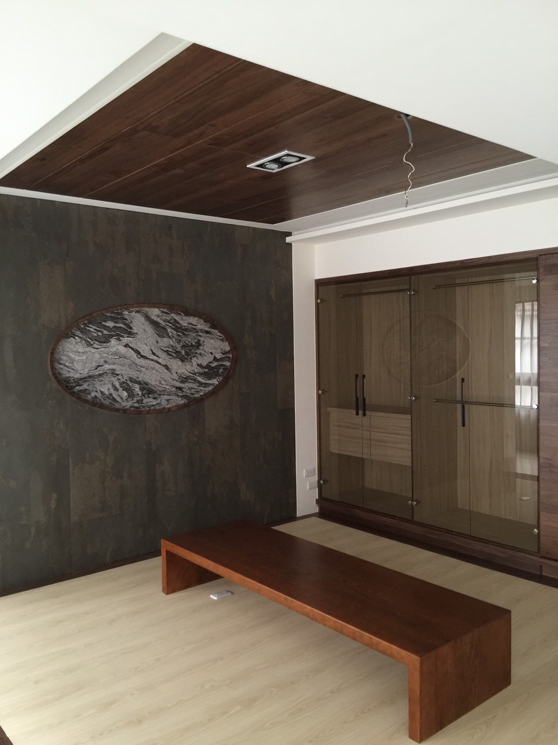 潑墨山水-造型牆