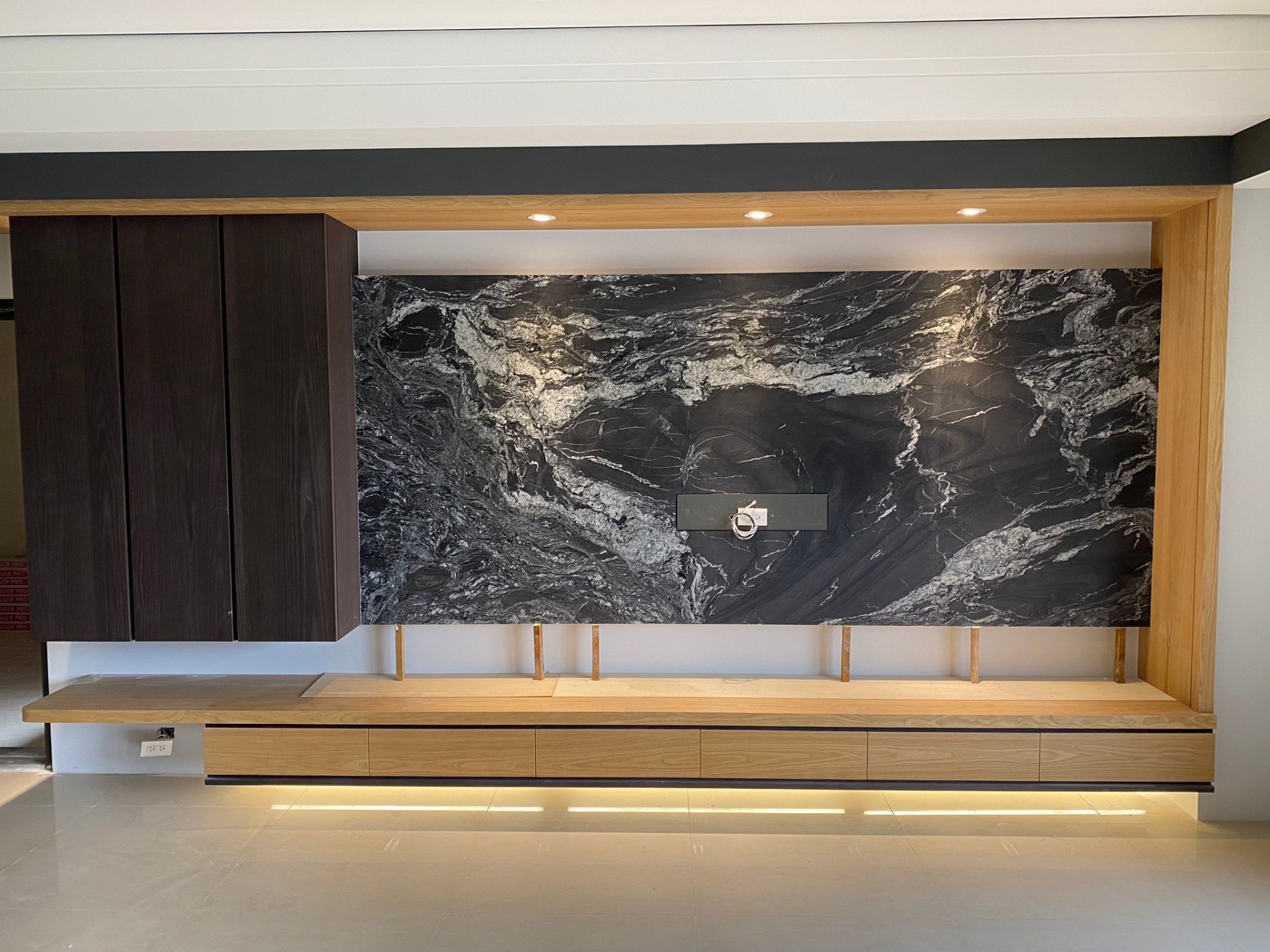 潑墨山水-電視牆